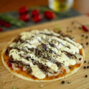 Pizza de carne de sol e requeijão zero lactose